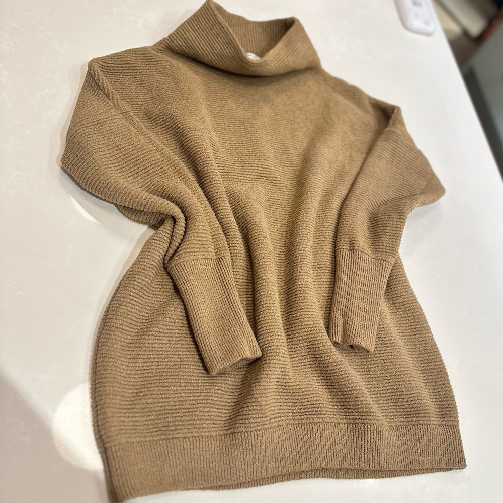 RD Style Camel Cowl Neck Sweater Ottoman XS‎